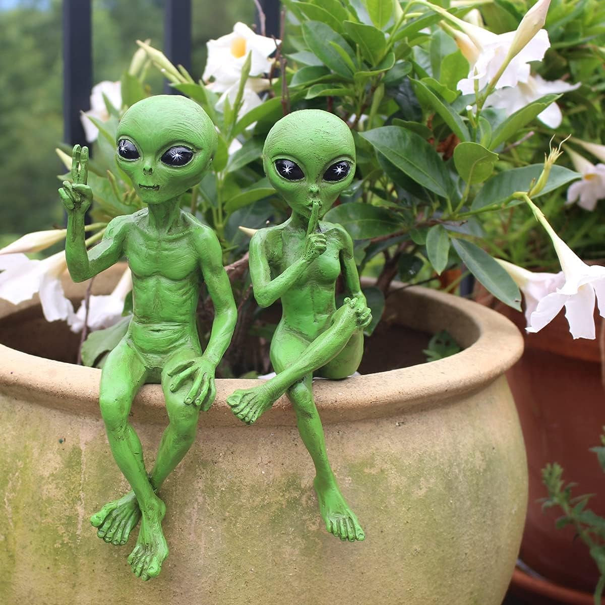 Alien Invasion Ledge Loungers “Peace & Quiet” 10″ H UFO Extraterrestrial Garden Alien Statues Figurine Set – Cosmic Green