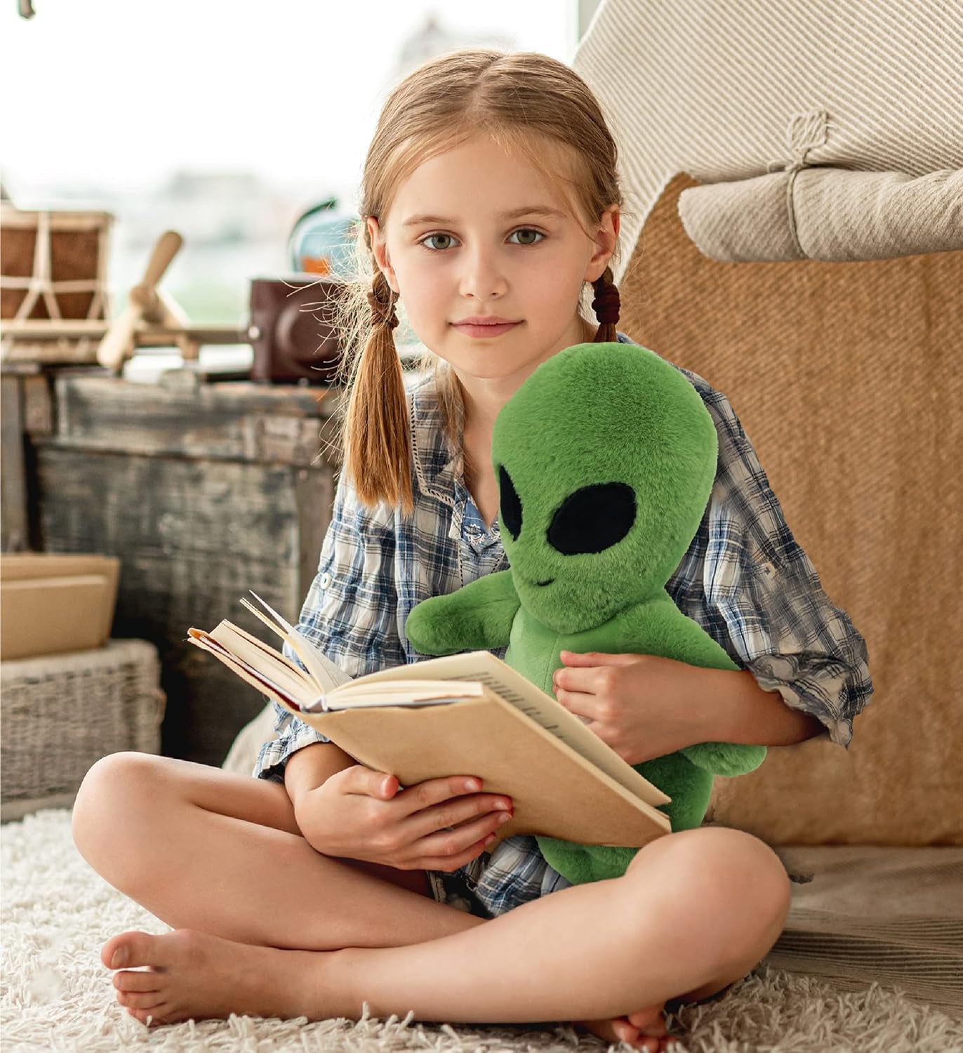 Plush Alien Stuffed Toy – Soft Huggable Green Alien, Adorable Space Creature Plush Toy, Cute Weird Cuddle Gifts, Super Soft Plush Doll Galaxy Toy for Kids and Adults - 11 Inches