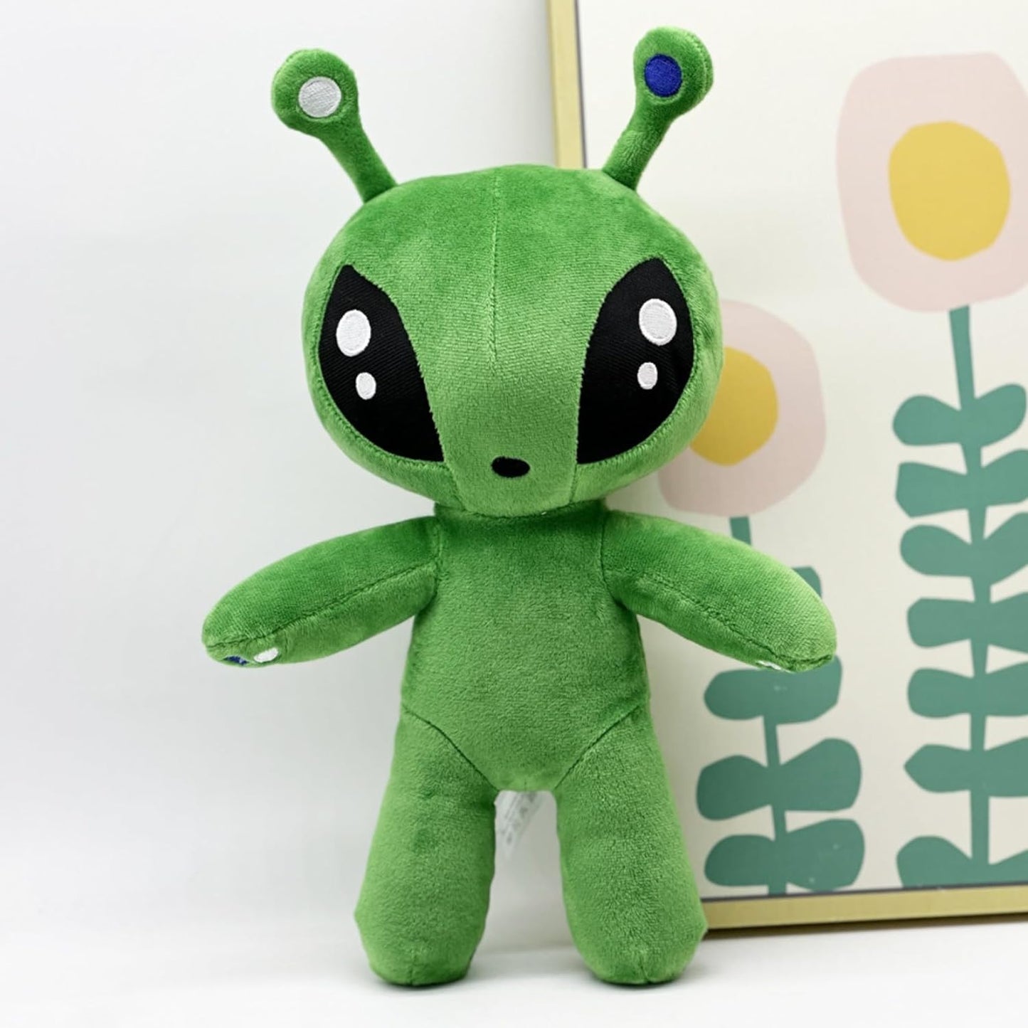 Alien Plush Toy,Green Alien Plush Doll,Soft Alien Creature Pillow for Home Kids’Room Decor,Gift for Animation Fans and Doll Toys