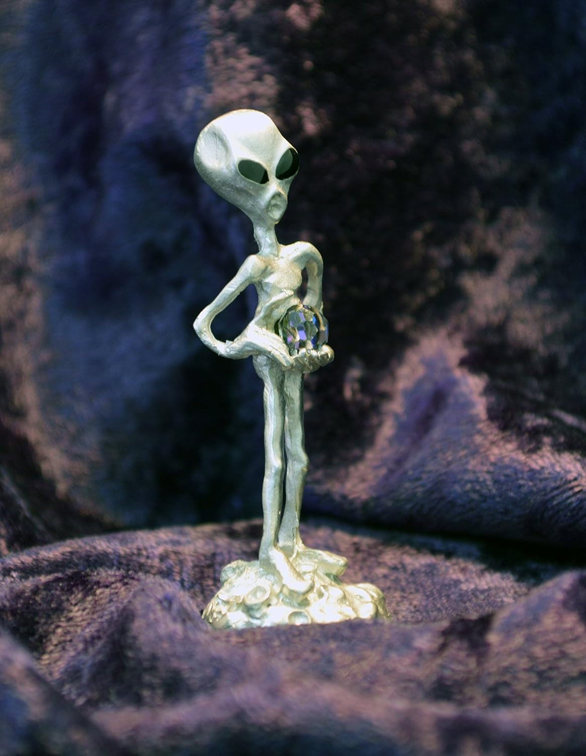 Alien Holding Crystals - Handmade Alien Statue